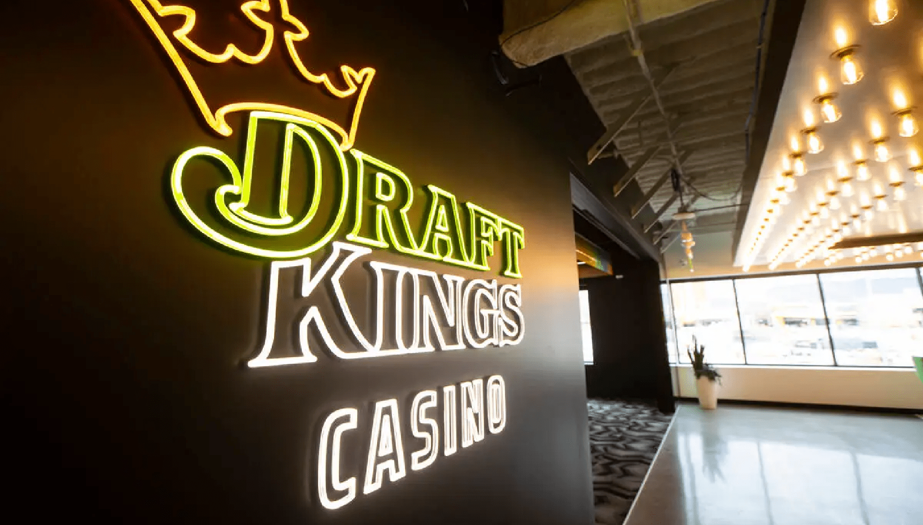 DraftKings Best Online Betting Stock to Own into Football Season, Says Analyst