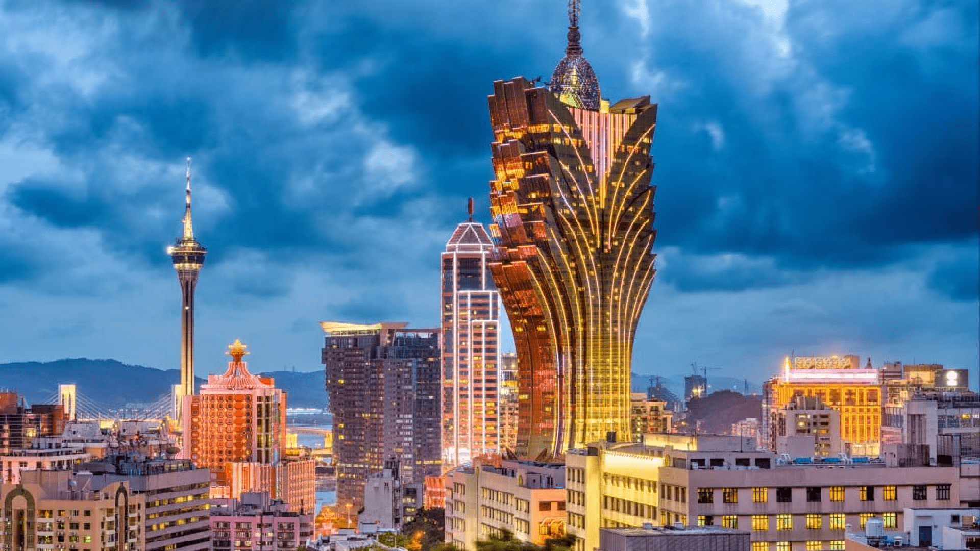 Macau Casinos Enjoy Best Month Since COVID-19, Recovery Continues